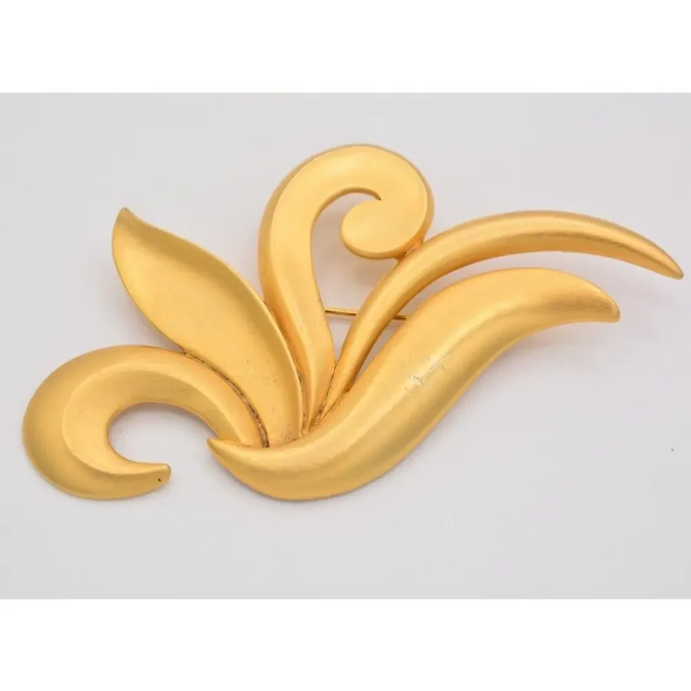 Vintage JJ Large Flower Pin Brooch Brushed Gold Chunky Heavy Signed 80s Jewelry
